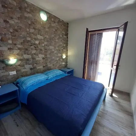 Blue House * Capitana