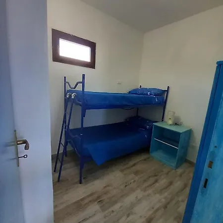 Blue House Apartment *